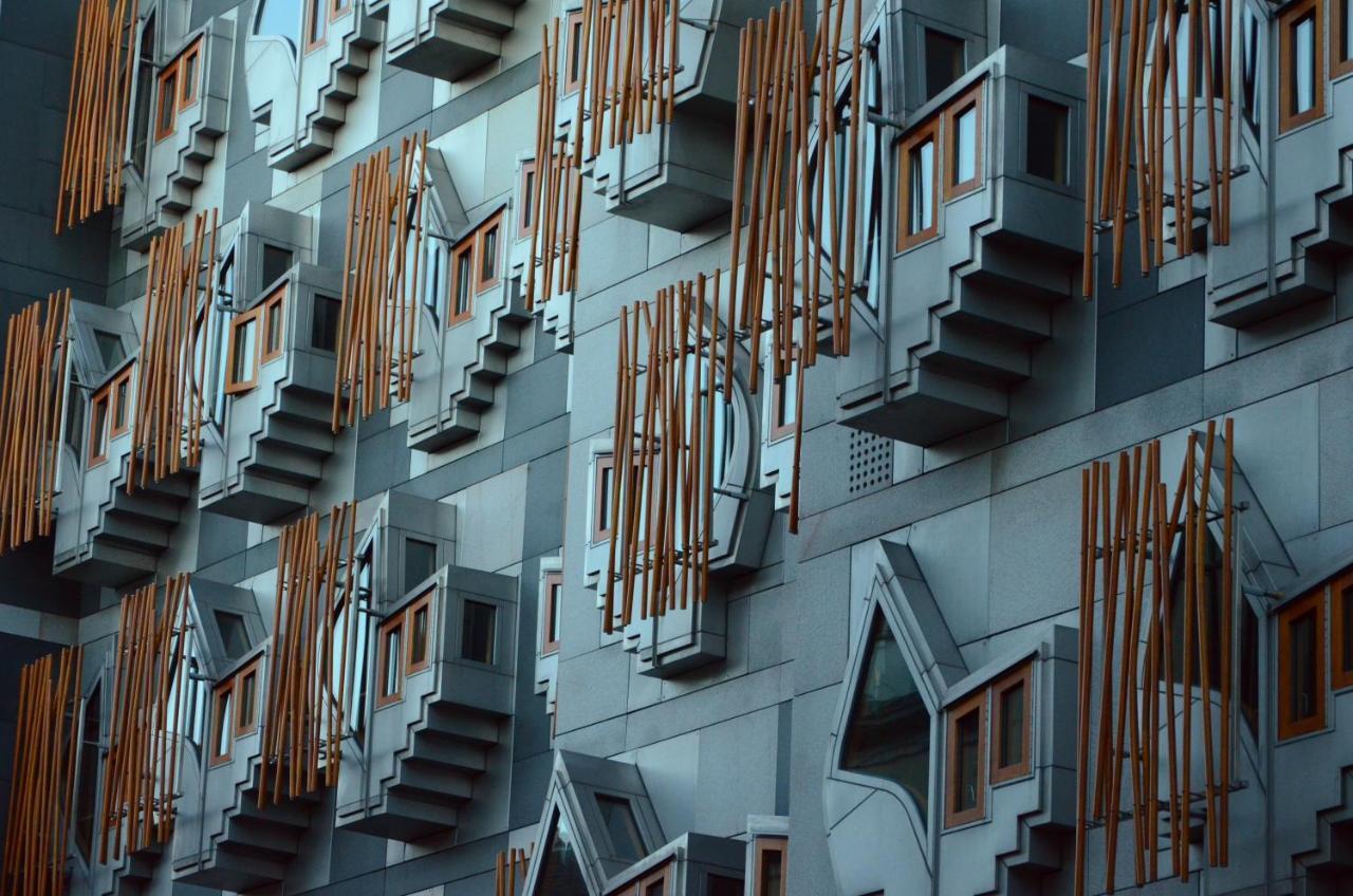 Cheval Abbey Strand Apartments, At Holyrood Единбург Екстериор снимка